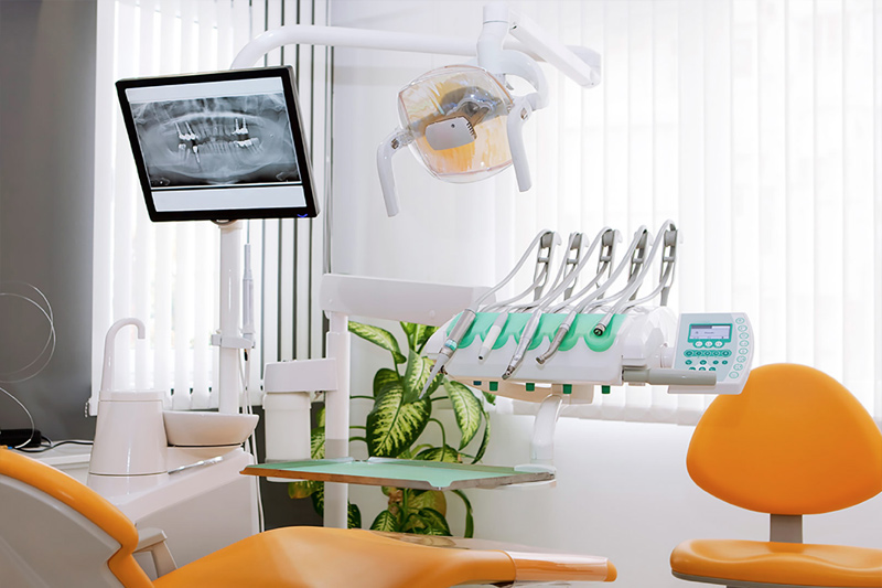 Dentist in Inglewood